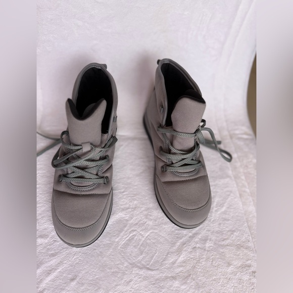Cloudsteppers by Clarks Cabrini Cove Dark Grey boots winter comfy Women’s 9 W - Picture 13 of 16